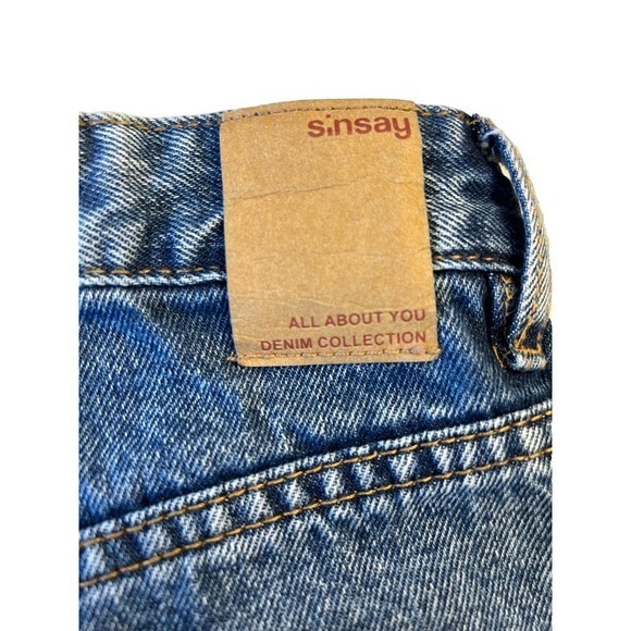 Sinsay Womens Size 34 High Wasted Mom‎ Fit Denim Jeans Medium Wash - Picture 7 of 8